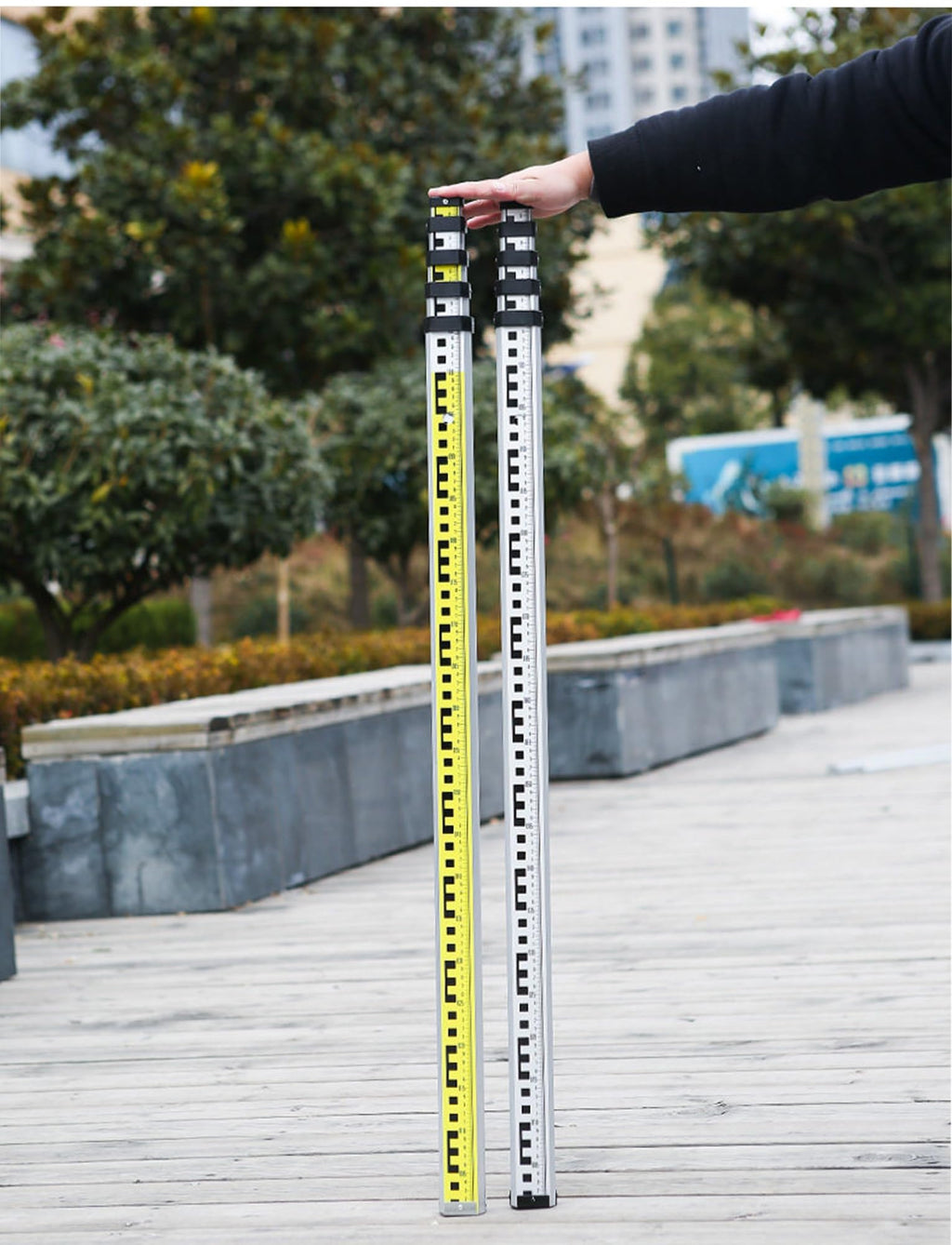 Adjustable Telescopic Aluminium Survey Staff - Lightweight Measuring Pole for Construction & Land Surveying, Durable Height Measurement Tool, Perfect for Professionals
