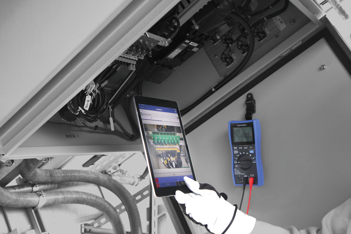 HIOKI Digital MULTIMETER DT4261