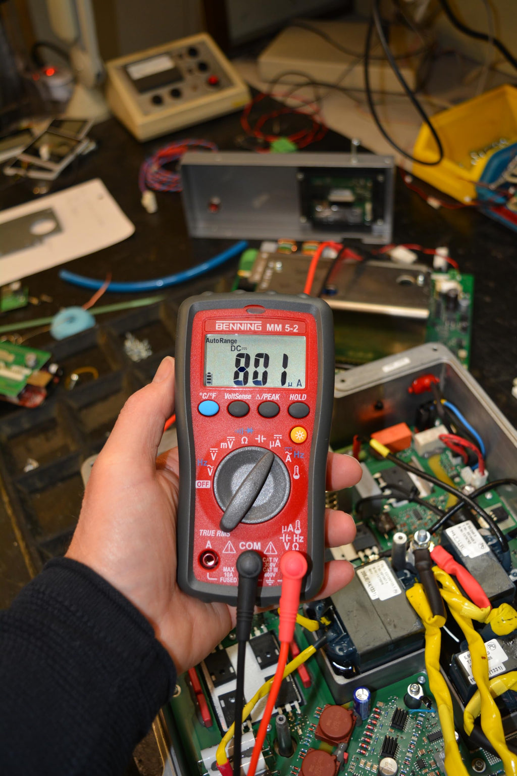 Benning MM 5-2 TRMS Digital Multimeter, 044071
